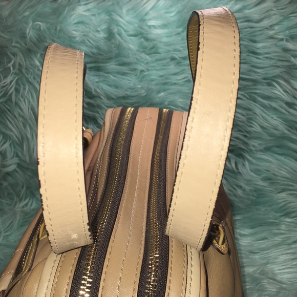 Coach Bag - Picture 6 of 8